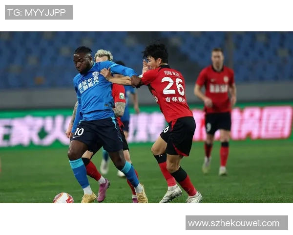 陕西大秦之水足球队奋勇争先展现足球魅力助力地方体育发展与文化传播