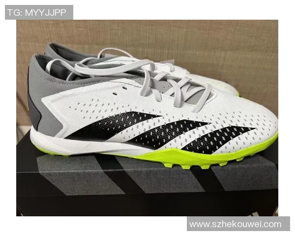 选择耐磨足球鞋提升球场表现的五大理由与推荐品牌解析